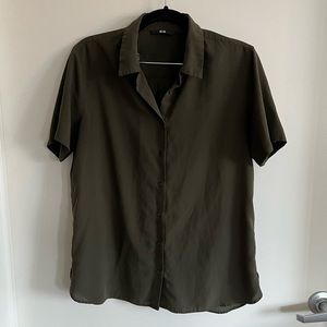 Uniqlo - Short Sleeve Rayon Button-Up - Olive Green - Sz Medium